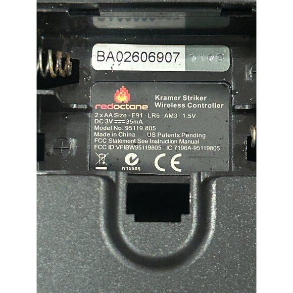 Guitar Hero Kramer Striker RedOctane Wireless Controller PS2 95119.805 No Dongle - Picture 7 of 7